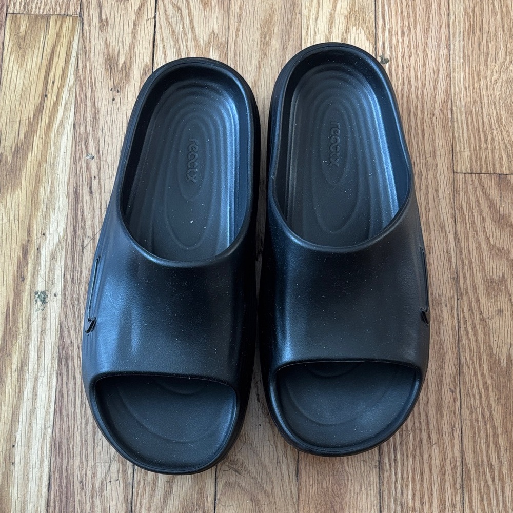 Nike Men's Black Slide Sandals